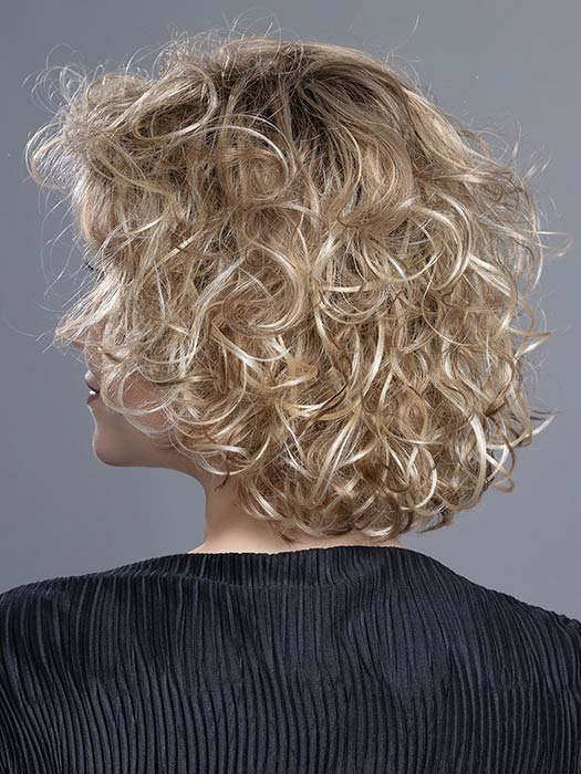 Loop by Ellen Wille